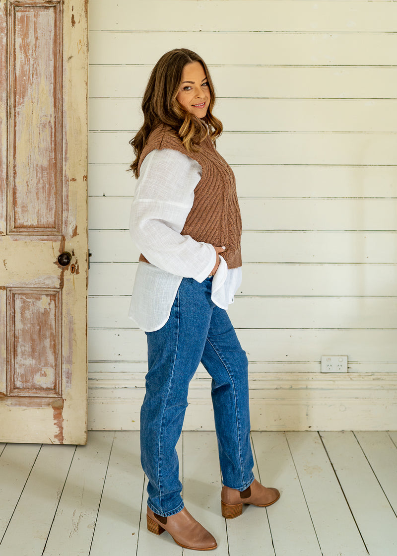 Oxford Cable Knit Vest Chocolate