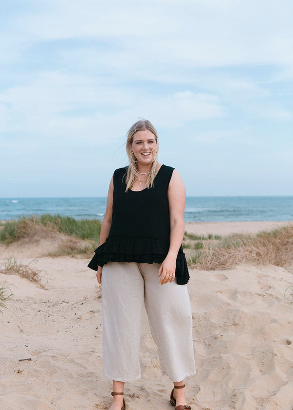 Lauris Frill Top Black - Salt + Soda